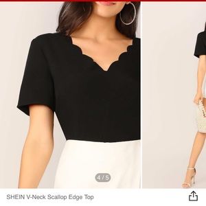 🔹V neck scallop edge top🔹
